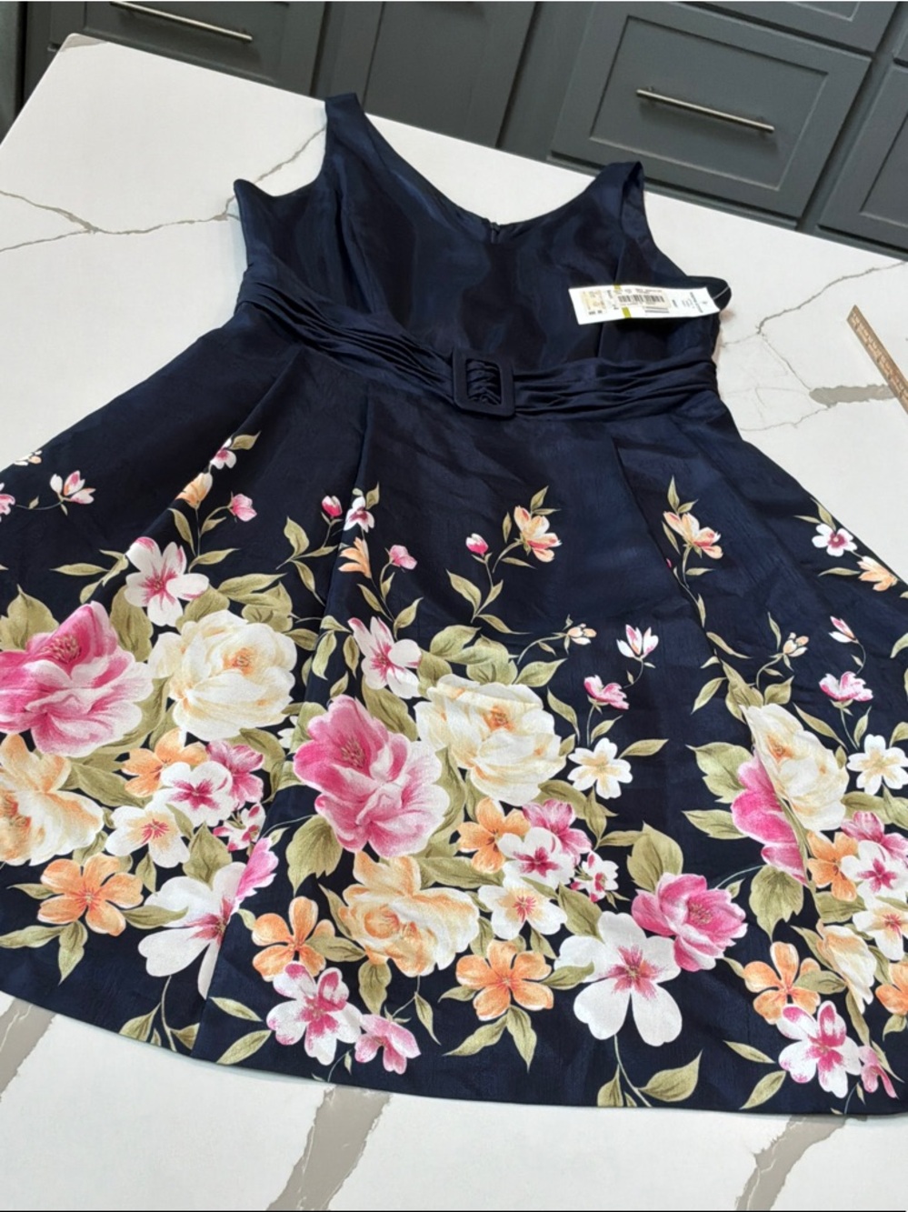 Navy Floral Fit-and-Flare Dress women Size 14 skirt pleated with flare. Pleated